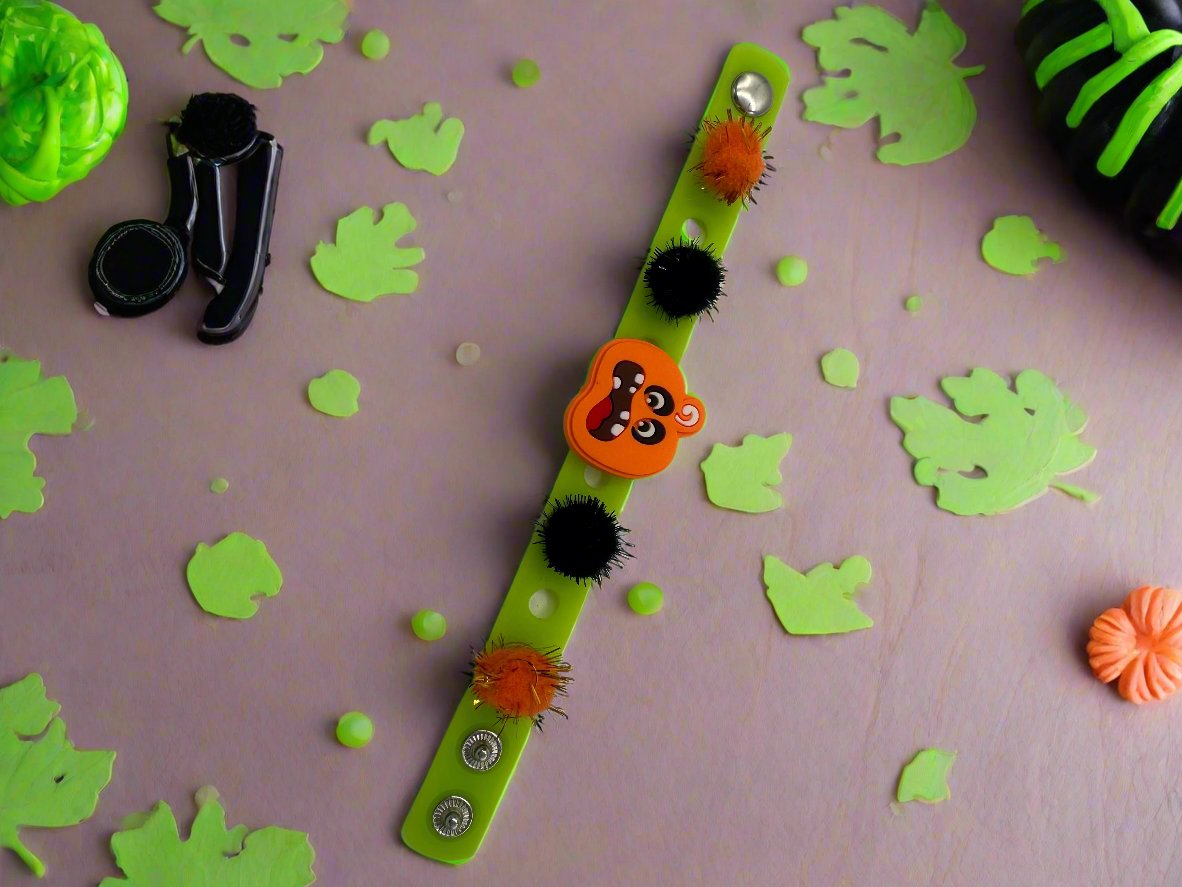 Ghoulish Green Halloween Bracelet With Shoe Charms & Bag Accessories